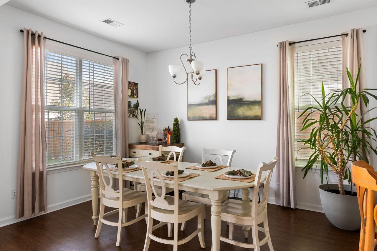 1422 Tannery Row Photo 13