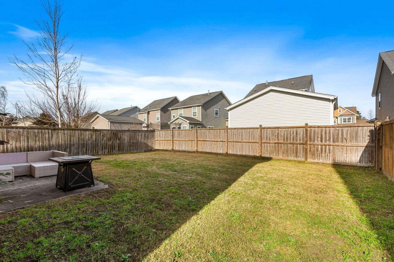 1422 Tannery Row Photo 27