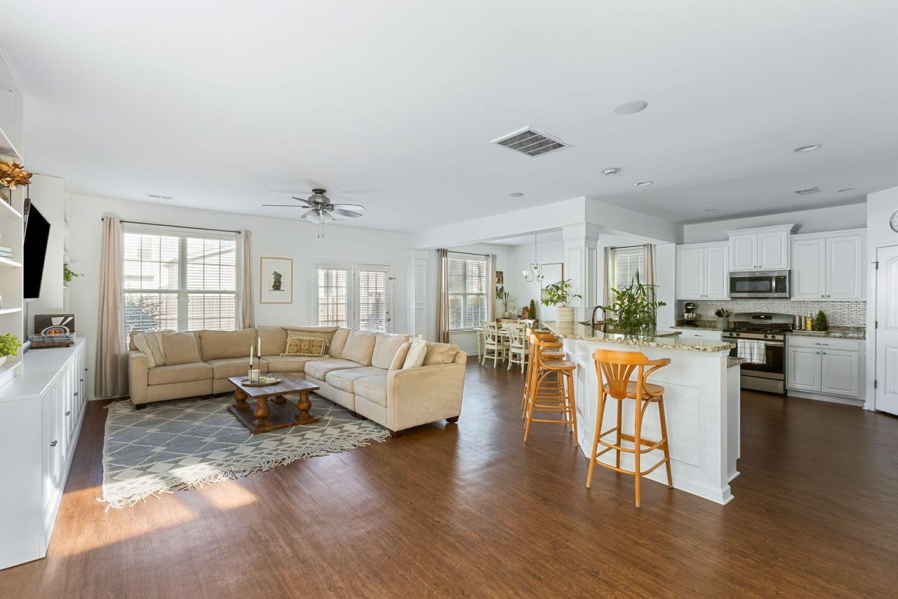 1422 Tannery Row Photo 4