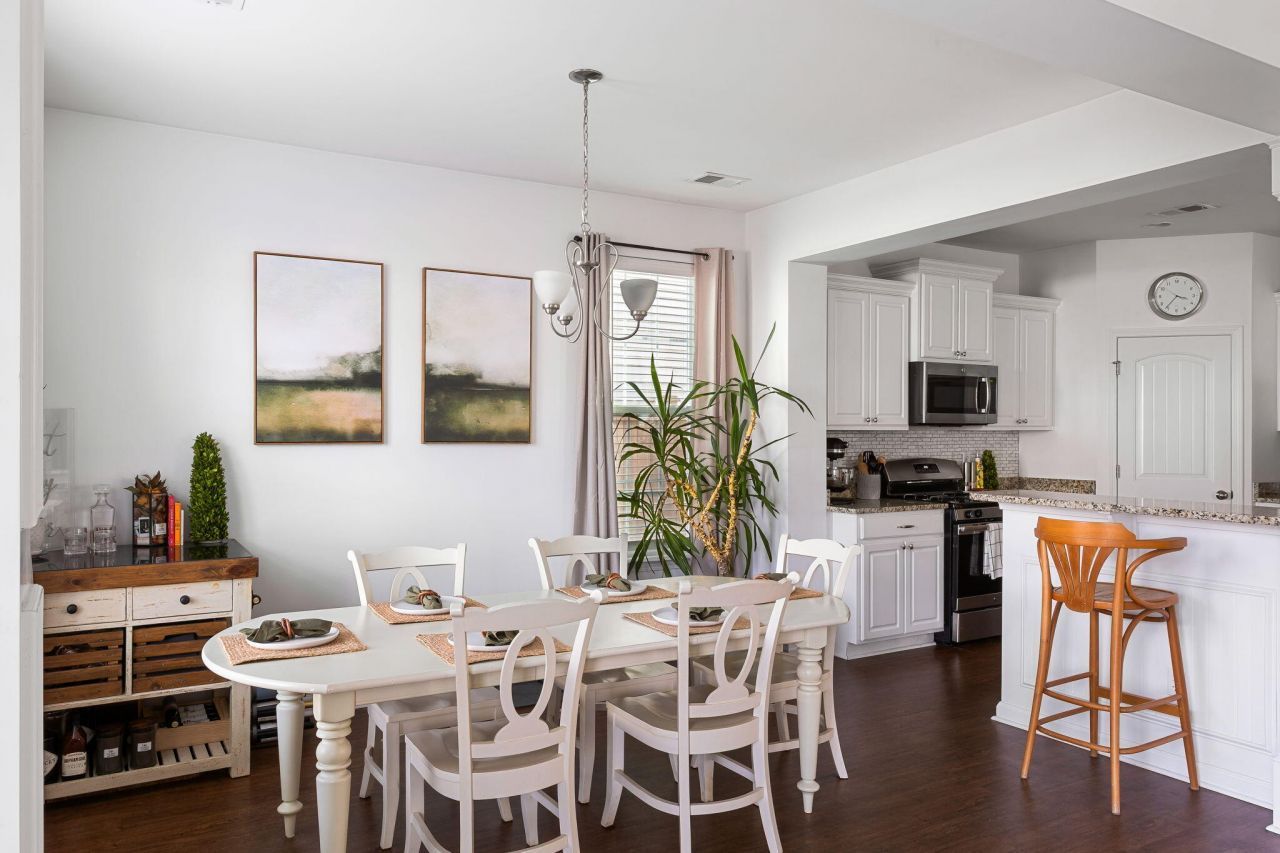 1422 Tannery Row Photo 9