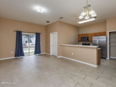 6070 MAGGIES Circle, Unit 105, Jacksonville, FL 32244