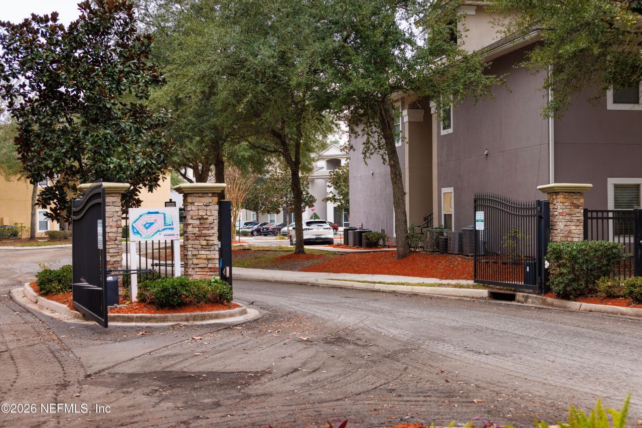 6070 Maggies Circle, Unit 105, Jacksonville, FL 32244 Photo