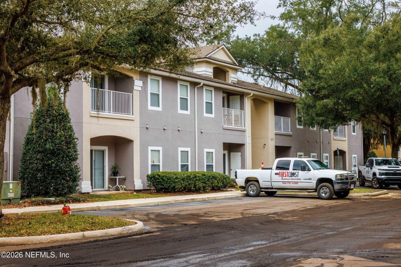 6070 Maggies Circle, Unit 105, Jacksonville, FL 32244 Photo