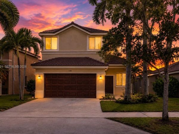 1199 Golden Cane Dr, Weston, FL 33327