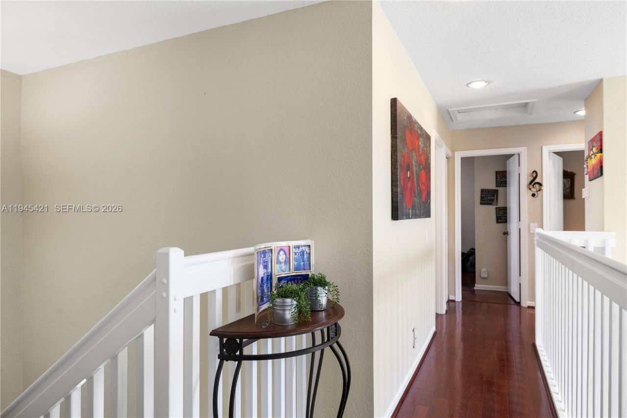 1199 Golden Cane Dr , Weston, FL 33327 Photo