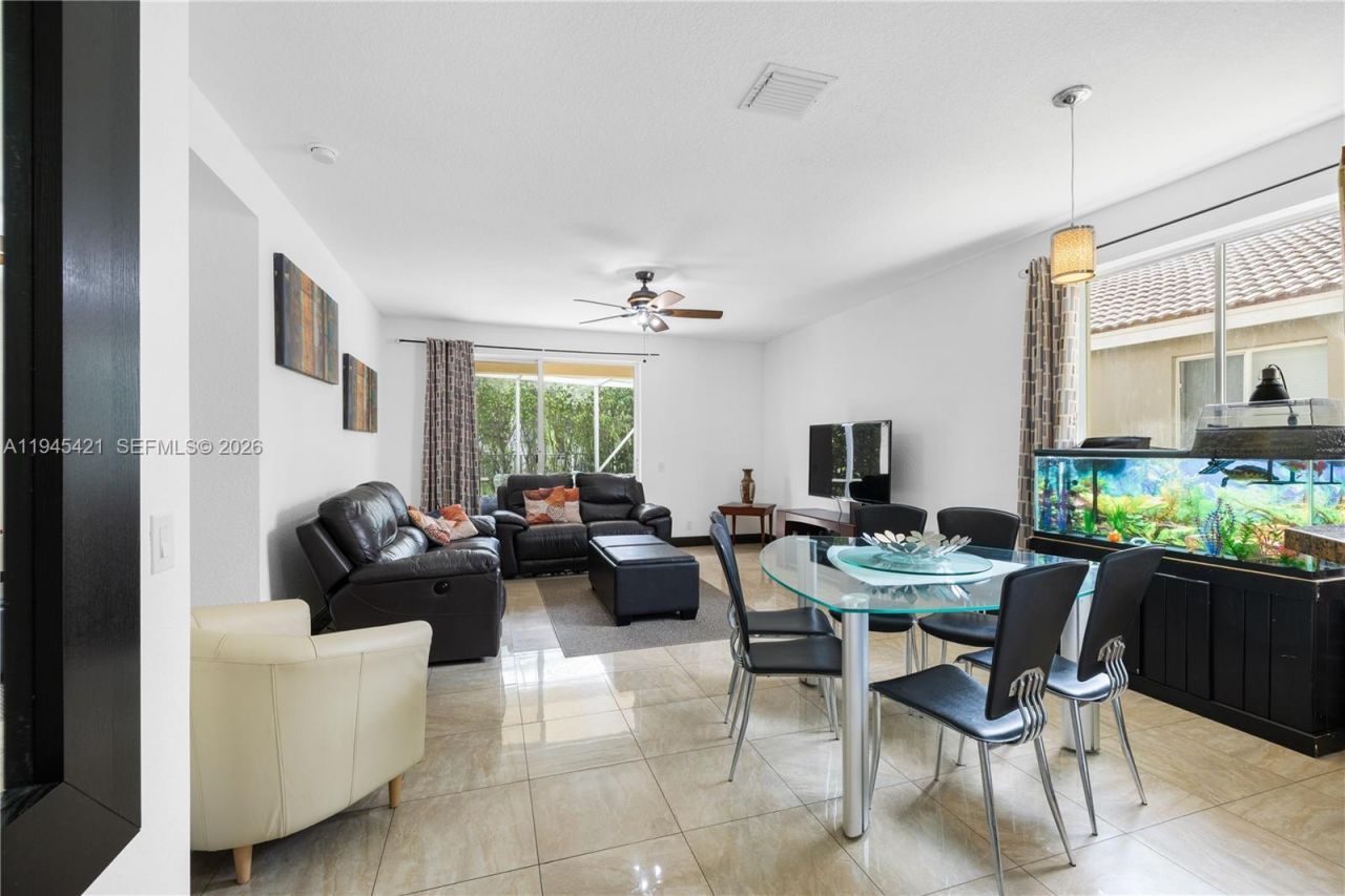 1199 Golden Cane Dr, Weston, FL 33327 Photo
