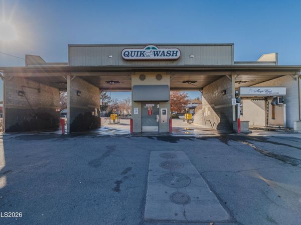 2125 Sutro Street, Reno, NV 89512