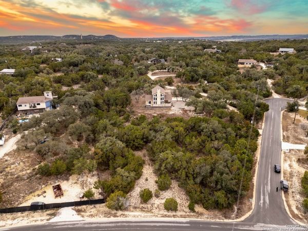 116 Buckskin Ct, Fischer, TX 78623