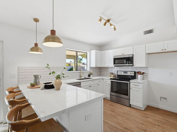 1436 N ANANEA Street, Mesa, AZ 85207