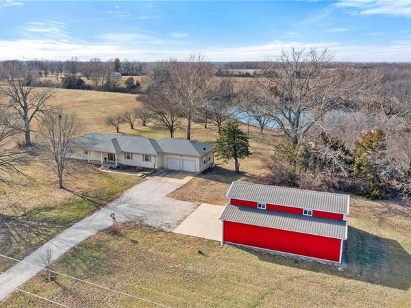 26930 Metcalf Road, Louisburg, KS 66053