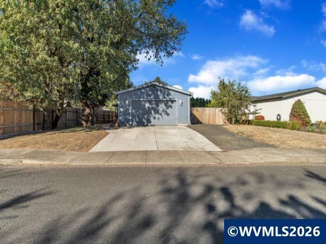 1997 SE Virginia Dr, Dallas, OR 97338 Main Photo