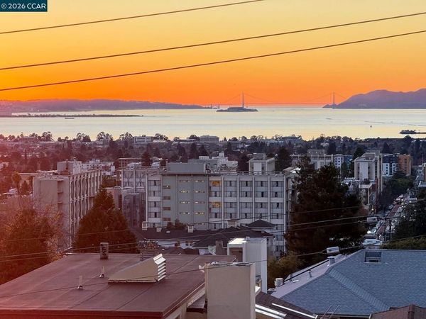 2 Panoramic Way, Unit 304, Berkeley, CA 94704