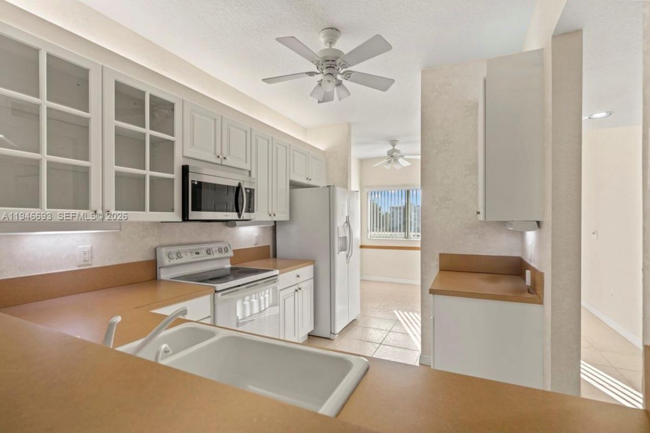 7623 Southampton Ter, Unit 312, Tamarac, FL 33321 Photo
