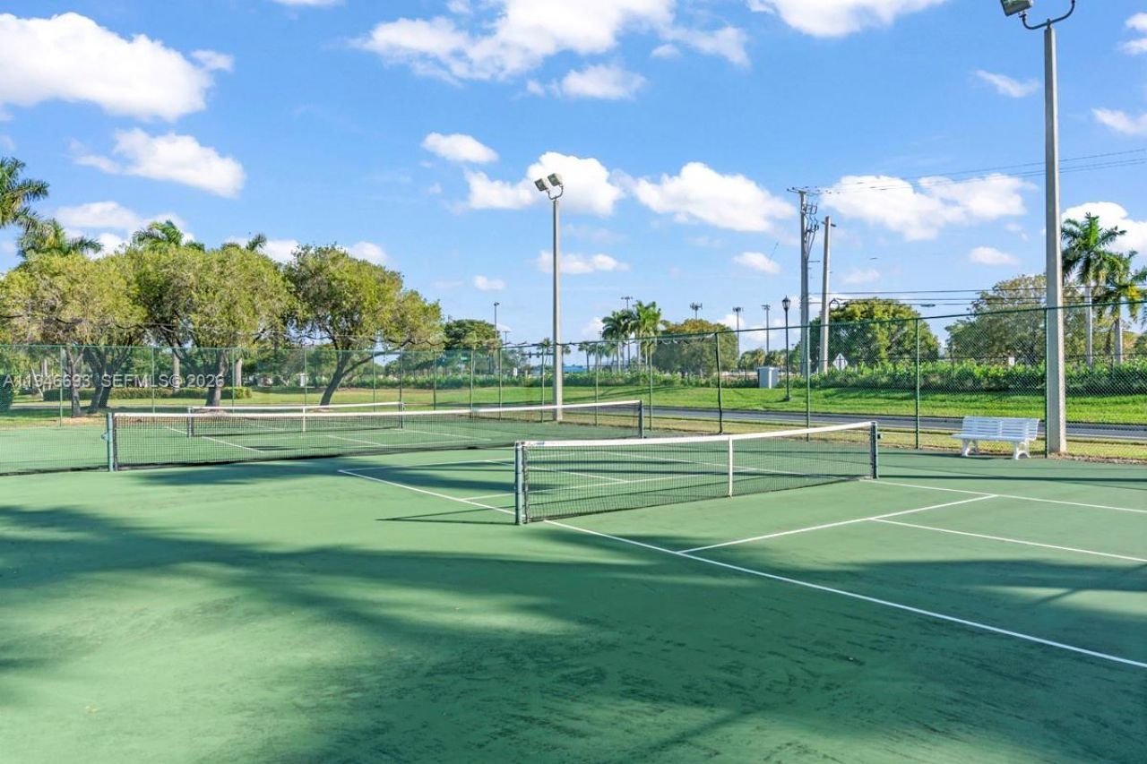 7623 Southampton Ter, Unit 312, Tamarac, FL 33321 Photo