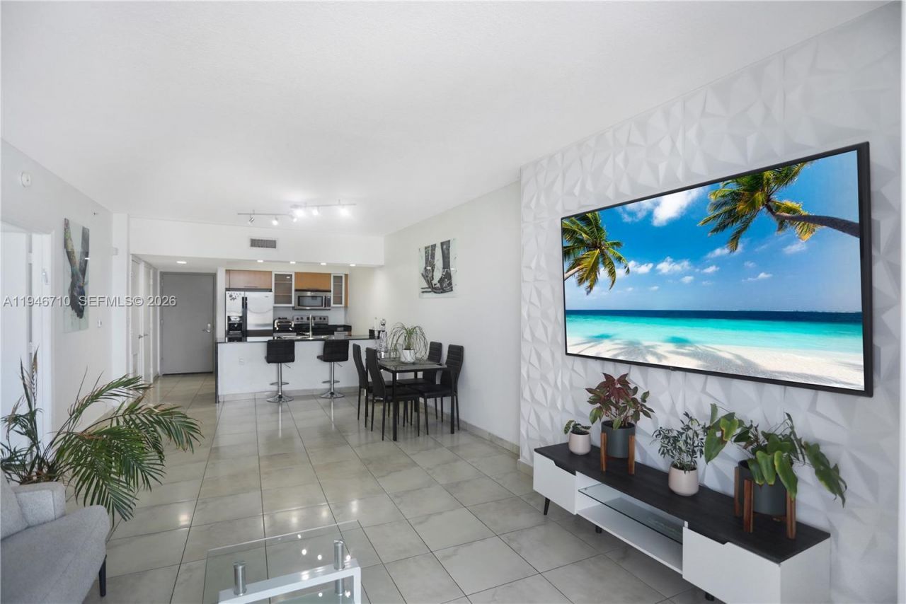 1750 N Bayshore Dr, Unit 3210, Miami, FL 33132 Photo