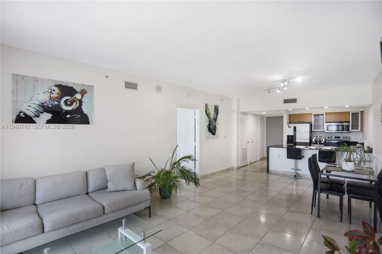 1750 N Bayshore Dr, Unit 3210, Miami, FL 33132 Photo