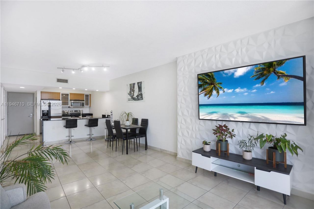 1750 N Bayshore Dr, Unit 3210, Miami, FL 33132 Photo