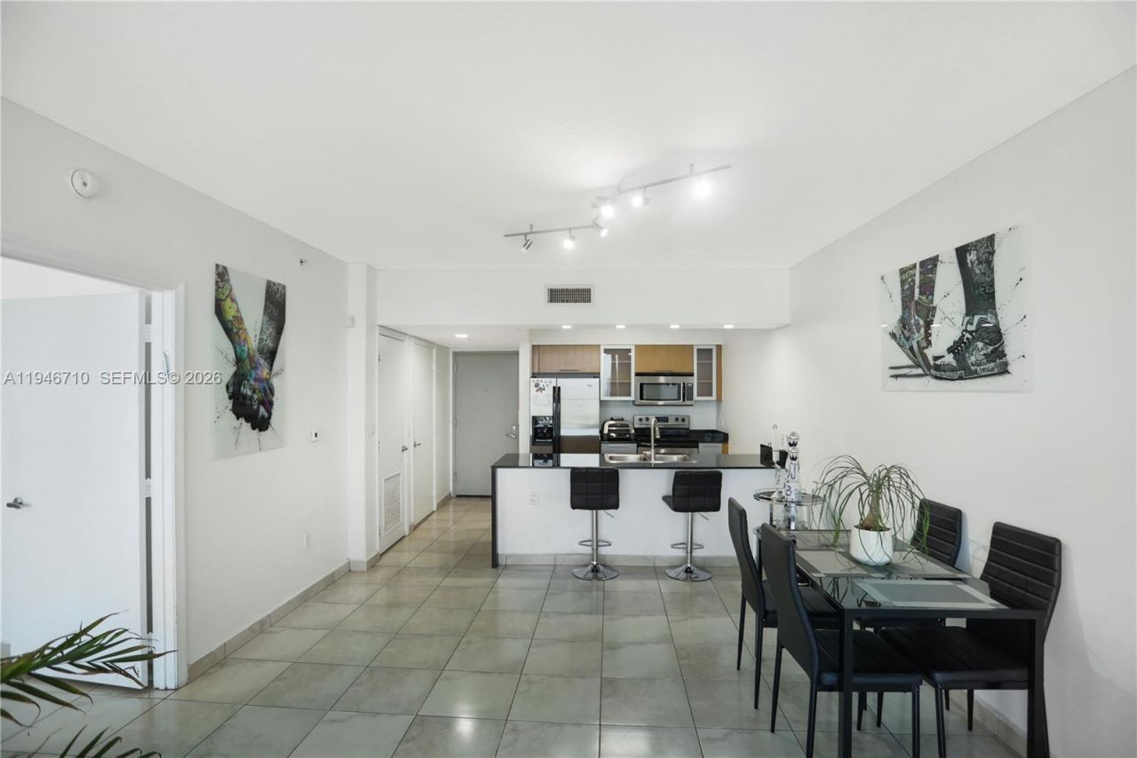 1750 N Bayshore Dr, Unit 3210, Miami, FL 33132 Photo