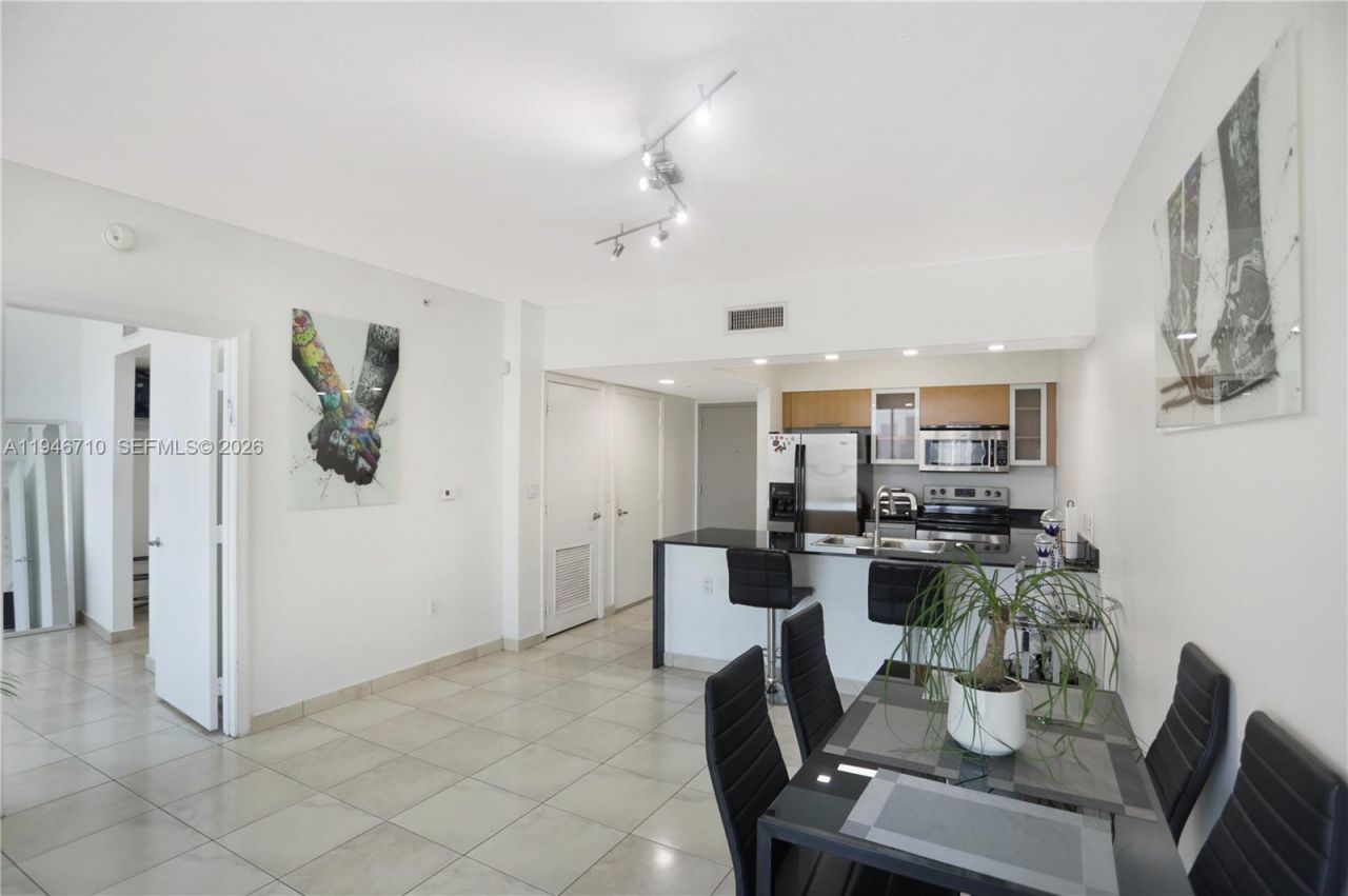1750 N Bayshore Dr, Unit 3210, Miami, FL 33132 Photo