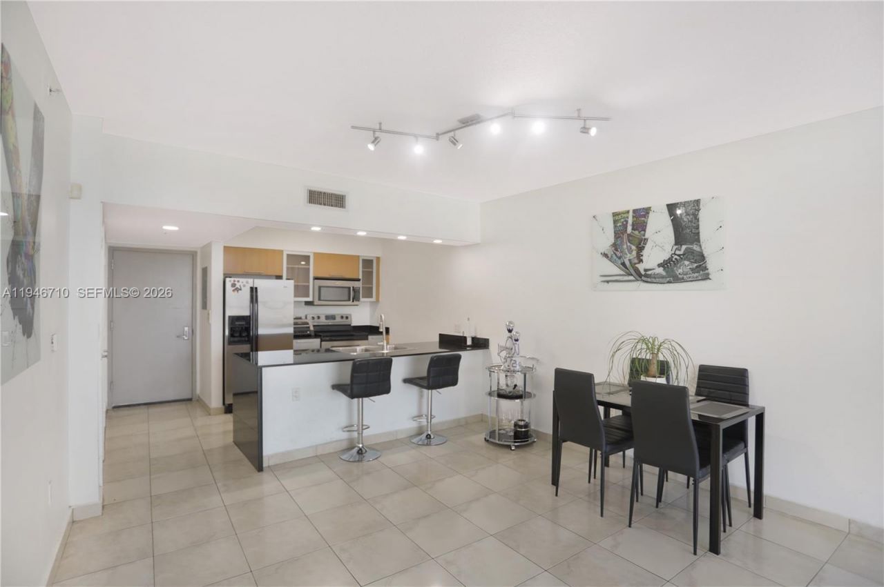 1750 N Bayshore Dr, Unit 3210, Miami, FL 33132 Photo