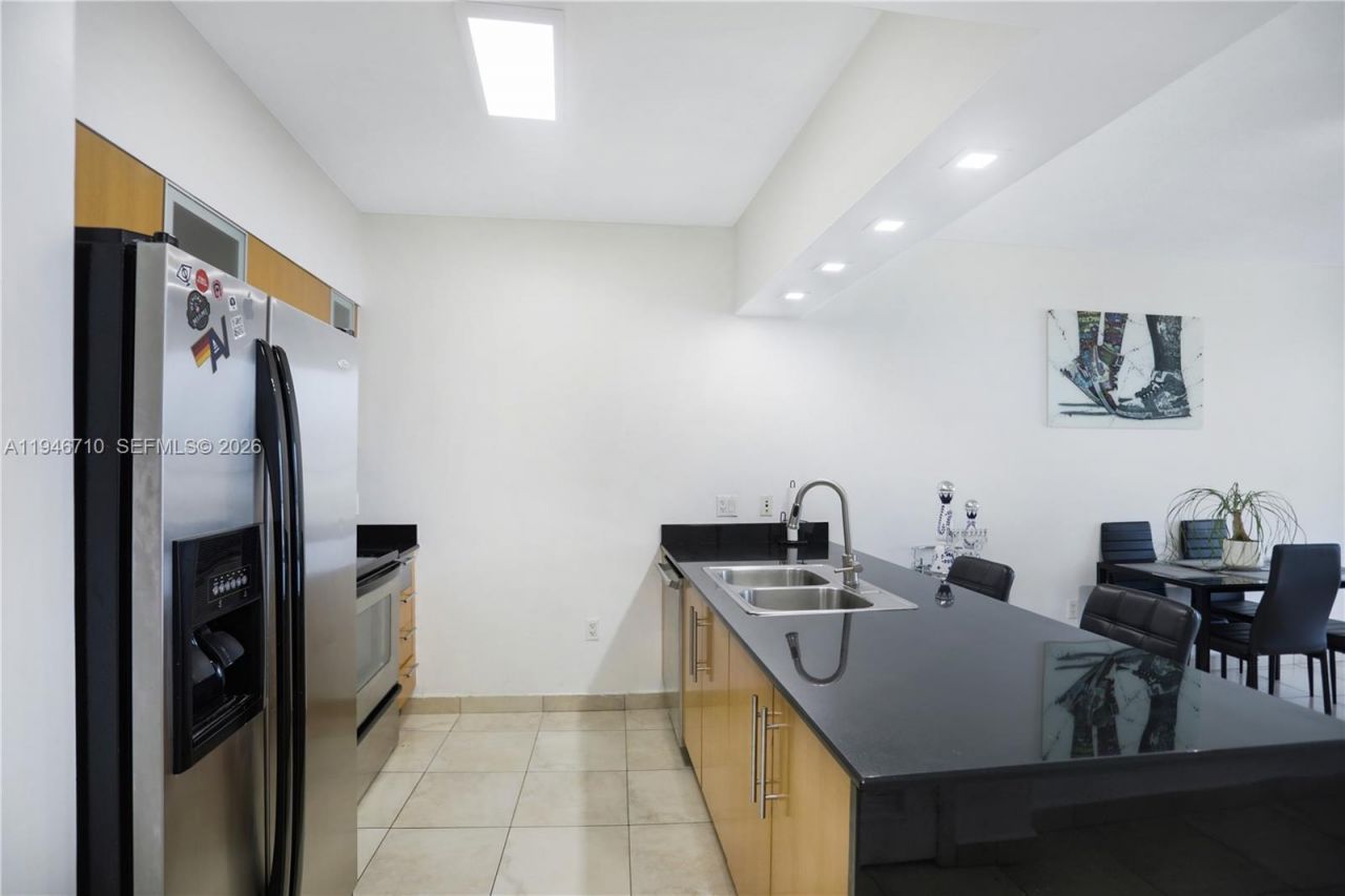 1750 N Bayshore Dr, Unit 3210, Miami, FL 33132 Photo