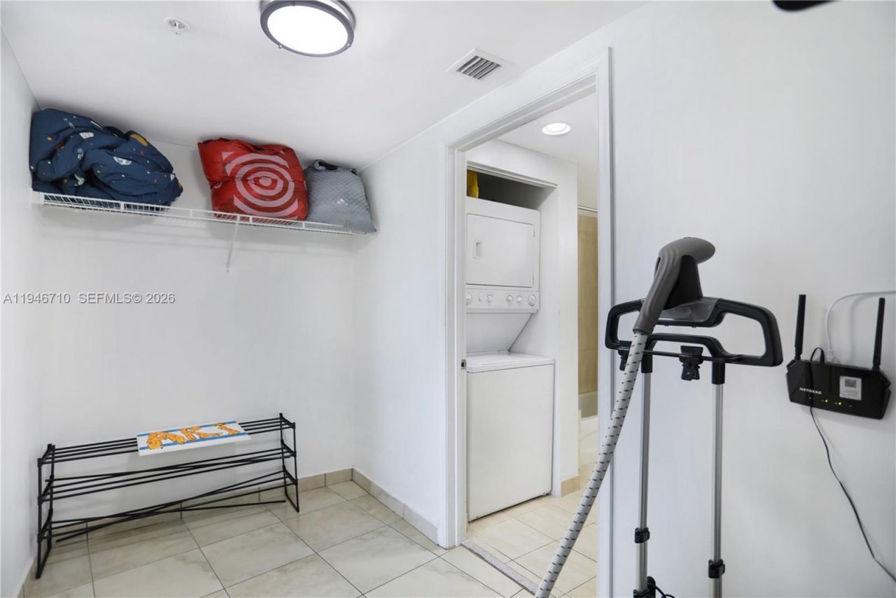 1750 N Bayshore Dr, Unit 3210, Miami, FL 33132 Photo