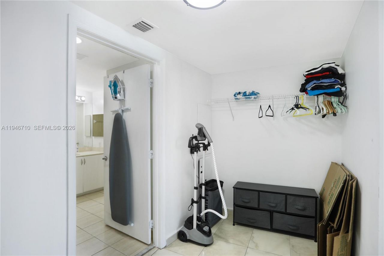 1750 N Bayshore Dr, Unit 3210, Miami, FL 33132 Photo