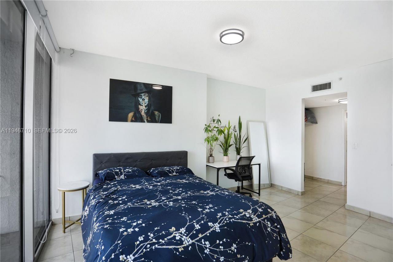 1750 N Bayshore Dr, Unit 3210, Miami, FL 33132 Photo