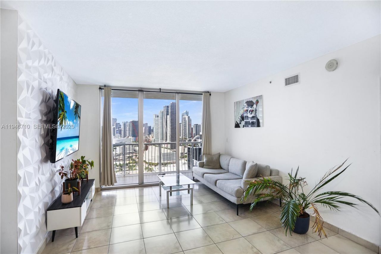 1750 N Bayshore Dr, Unit 3210, Miami, FL 33132 Photo