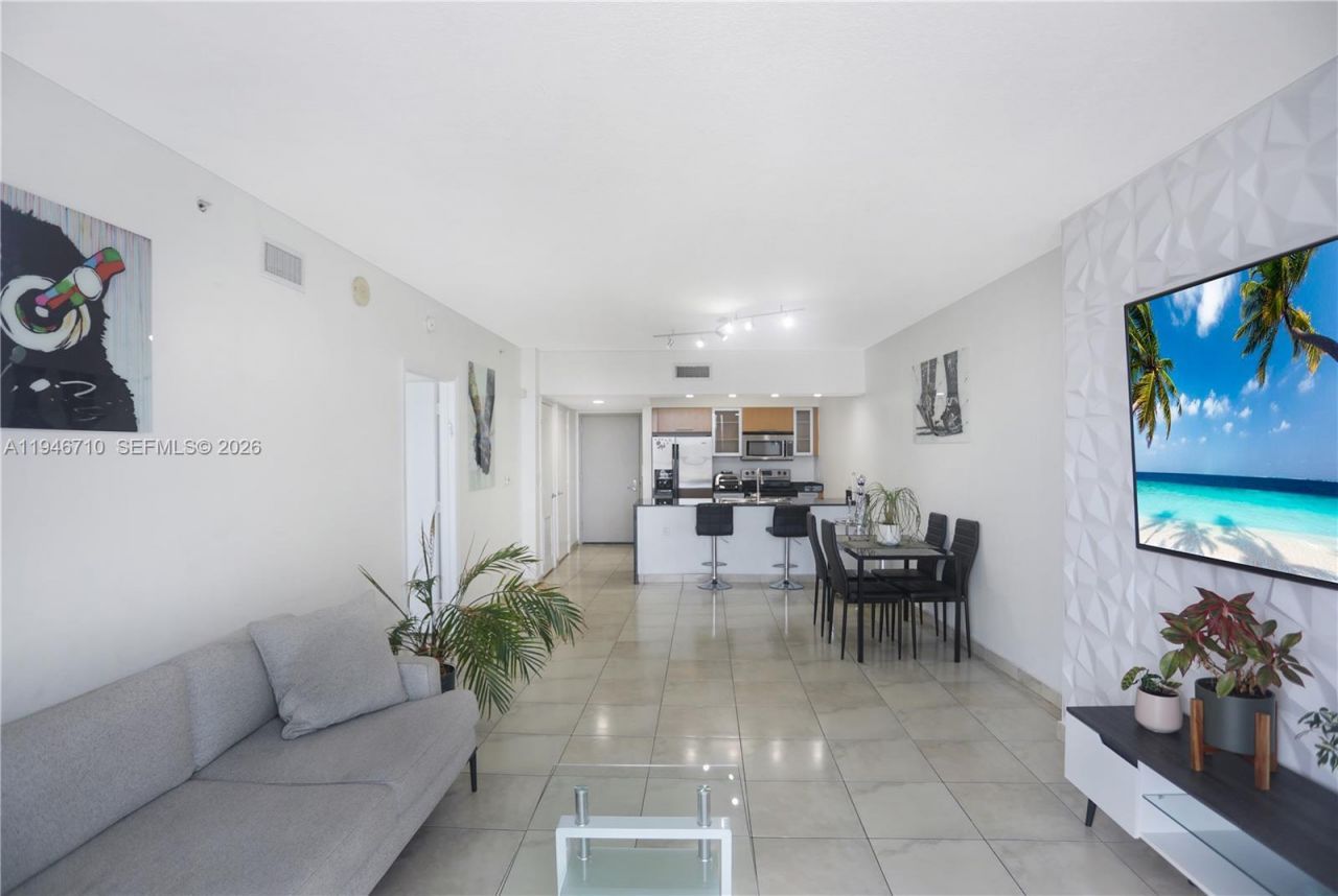 1750 N Bayshore Dr, Unit 3210, Miami, FL 33132 Photo