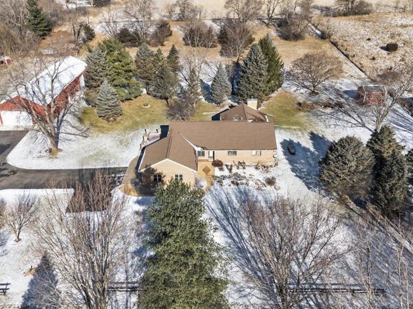 8131 E Creek Road, Janesville, WI 53546