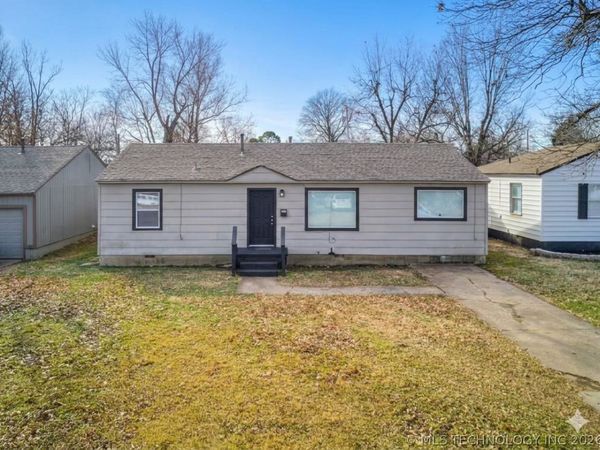 5926 E Newton Place, Tulsa, OK 74115