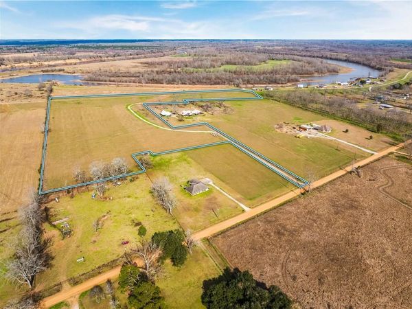 1576 RIVER RD Road, Marksville, LA 71351