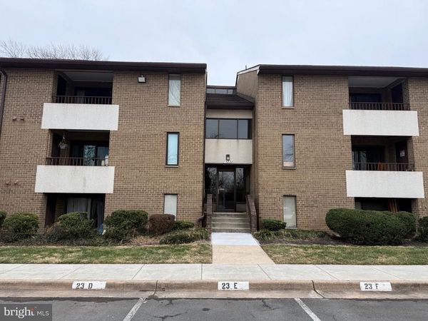 523 FLORIDA AVENUE, Unit T2, HERNDON, VA 20170
