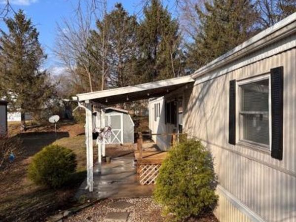 7 OAK DRIVE, SPRING CITY, PA 19475