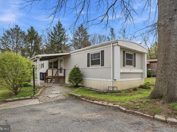 7 OAK DRIVE, SPRING CITY, PA 19475