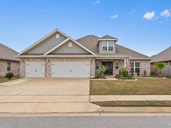 1524 Areca Palm Dr, Gulf Breeze, FL 32563