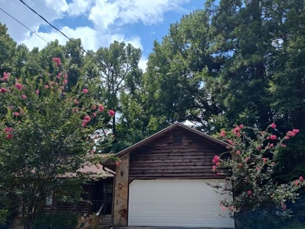 629 Woodsong Lane, Stone Mountain, GA 30087