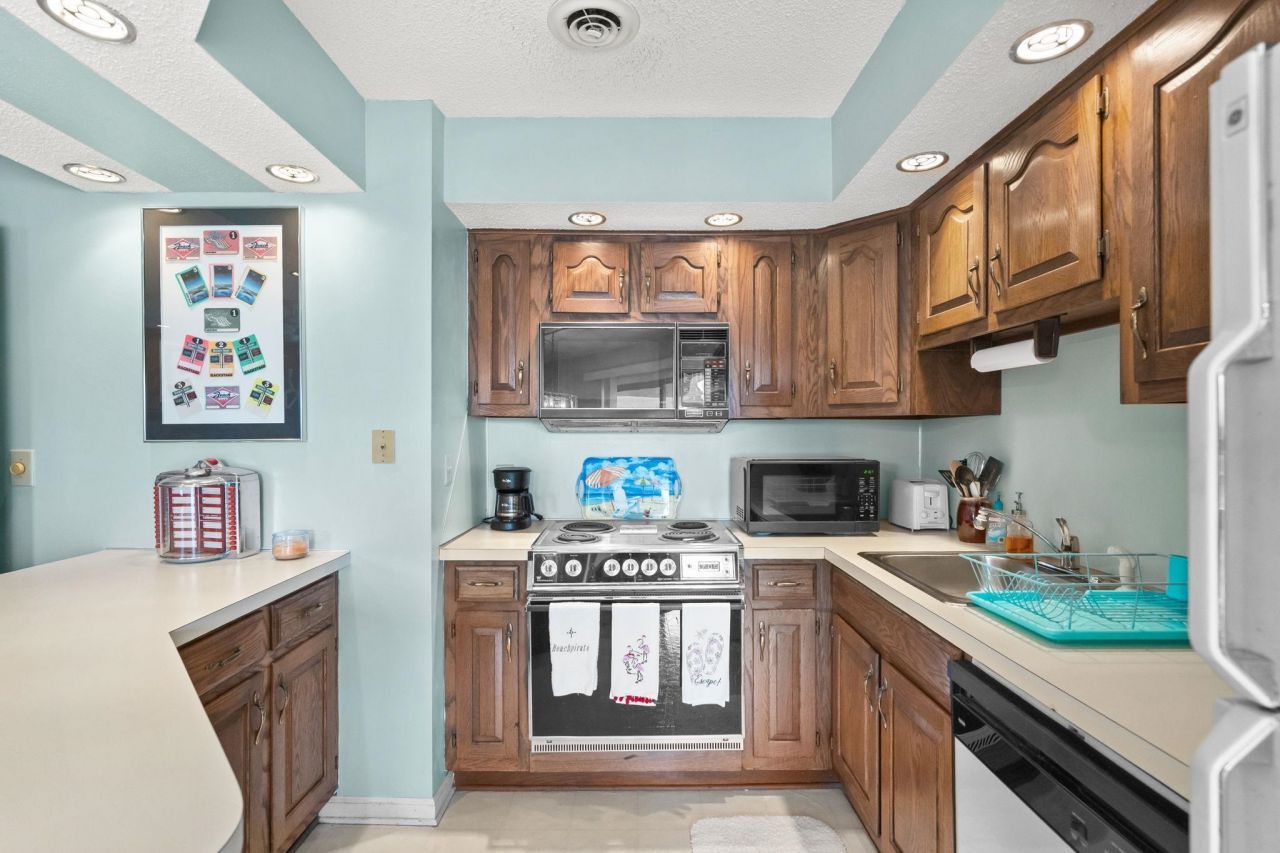 1801 N Ocean Blvd. Photo 15