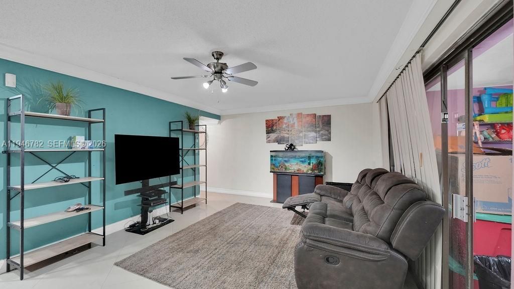 6 Spinning Wheel Ln , Unit 6, Tamarac, FL 33319 Photo
