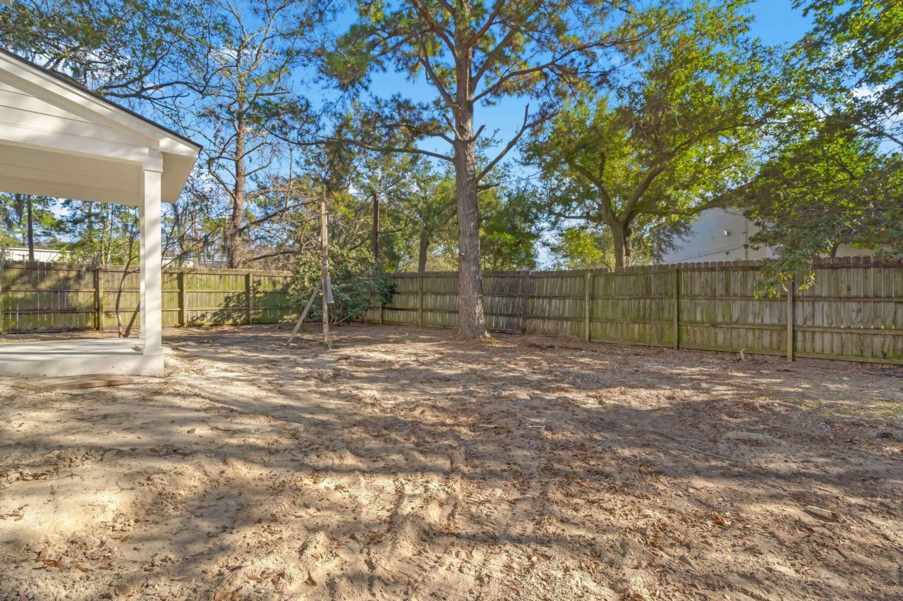 1053 5th Avenue Photo 25