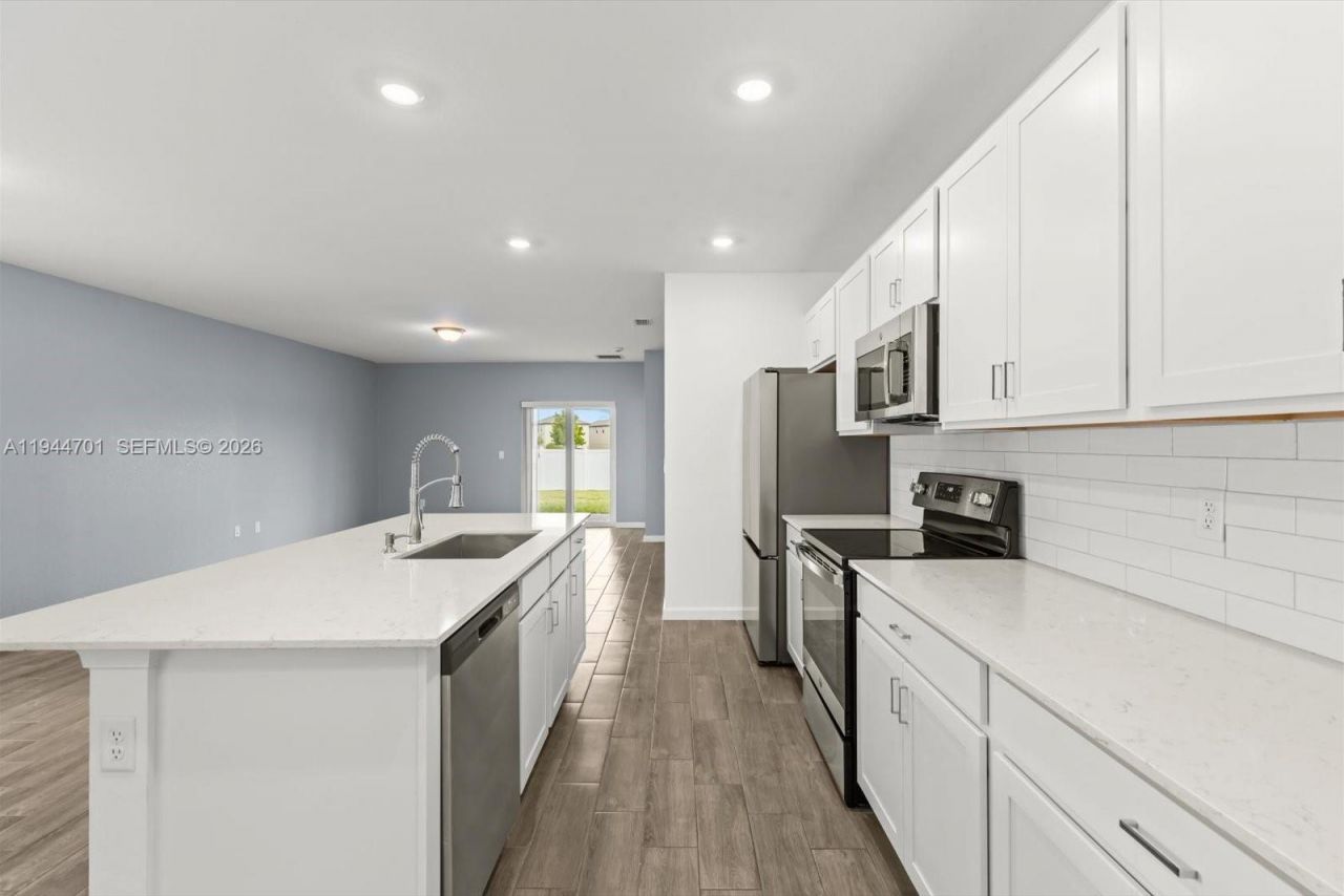 996 Bent Creek Dr, Fort Pierce, FL 34947 Photo