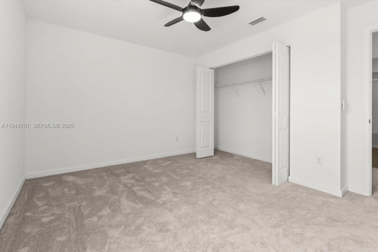 996 Bent Creek Dr, Fort Pierce, FL 34947 Photo