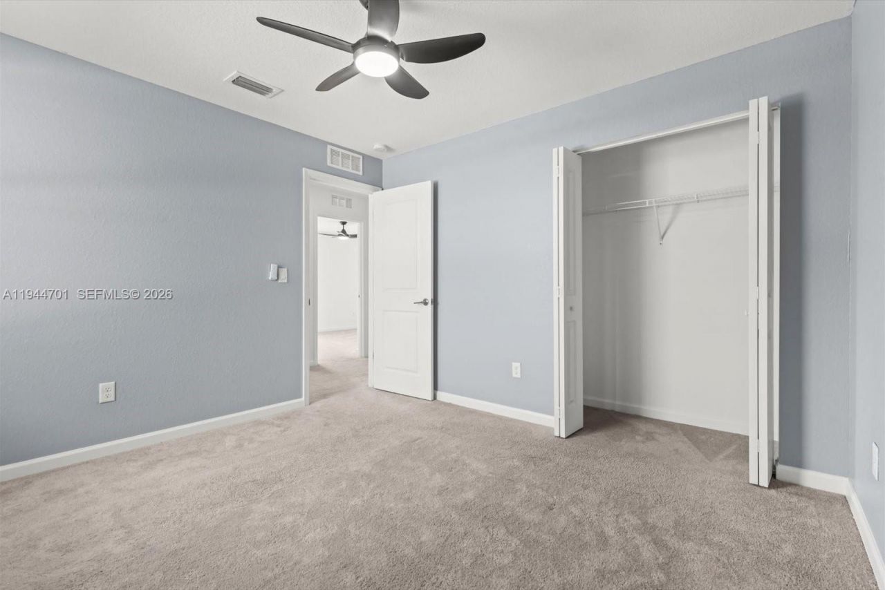 996 Bent Creek Dr, Fort Pierce, FL 34947 Photo