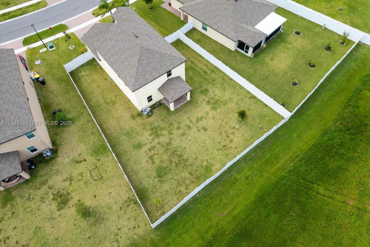 996 Bent Creek Dr, Fort Pierce, FL 34947 Photo