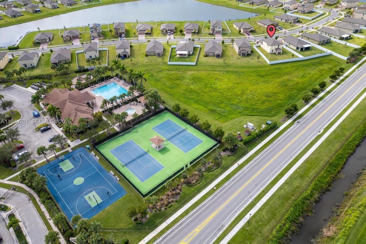 996 Bent Creek Dr, Fort Pierce, FL 34947 Photo