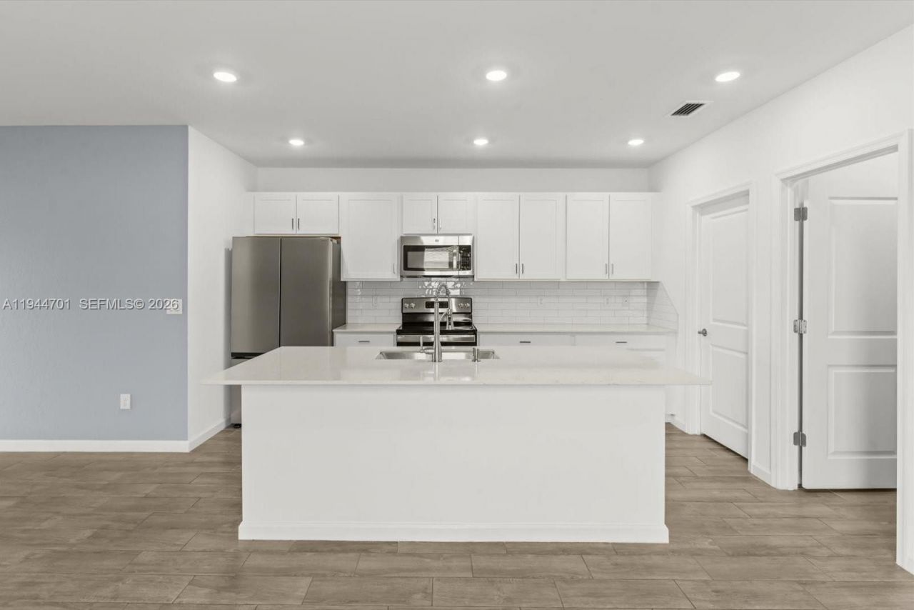 996 Bent Creek Dr, Fort Pierce, FL 34947 Photo