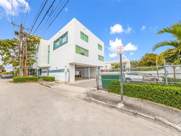 1693 SW 27th Ave , Miami, FL 33145