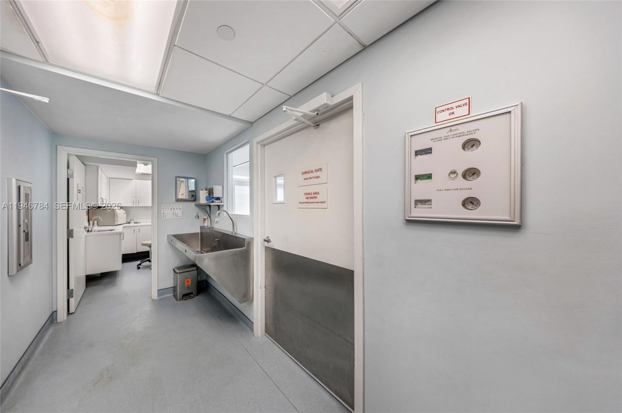 1693 SW 27th Ave , Miami, FL 33145 Photo