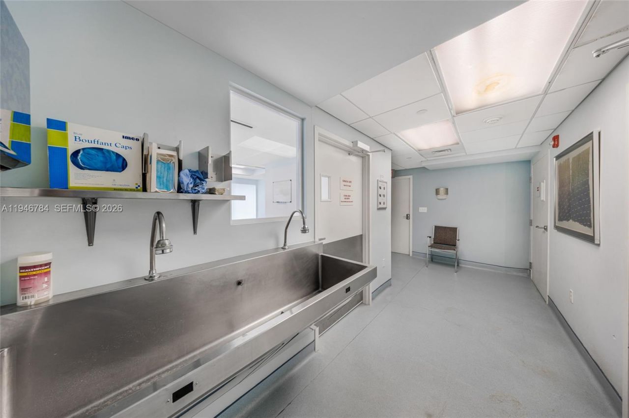 1693 SW 27th Ave , Miami, FL 33145 Photo